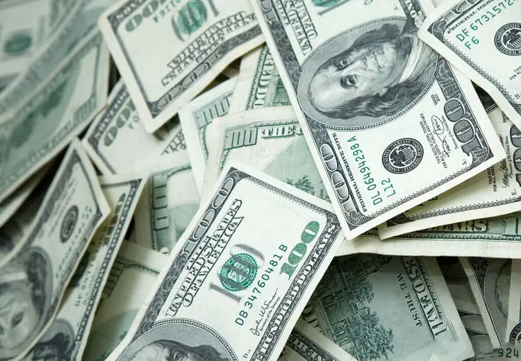 اقدام عجیب بازیکن مازاد؛ استفاده از پیشنهاد تیم دسته دومی امارات برای بالا بردن قرارداد!