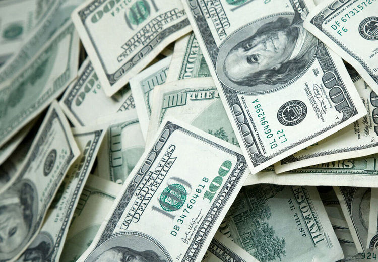 اقدام عجیب بازیکن مازاد؛ استفاده از پیشنهاد تیم دسته دومی امارات برای بالا بردن قرارداد!