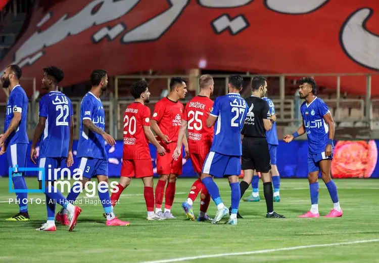 تلاش استقلال برای میزبانی از تراکتور در خارج از تهران