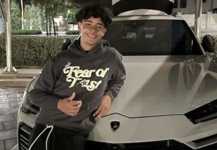 هدیه ۲۶۵ هزار یورویی رونالدو به پسر ۱۵ساله‌اش + عکس