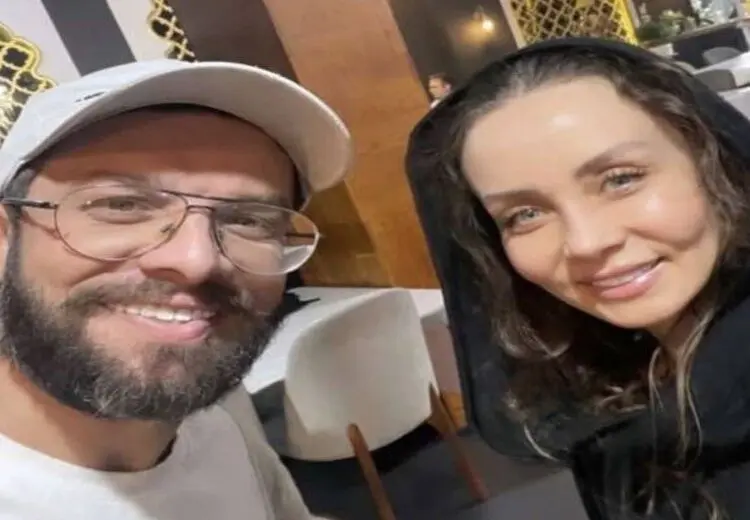 سلفی پر لبخند حدیث فولادوند و مجتبی شفیعی