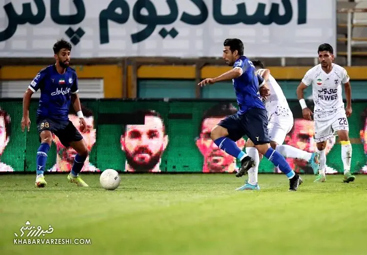 اولین باخت سنگین‌ نکونام با استقلال 