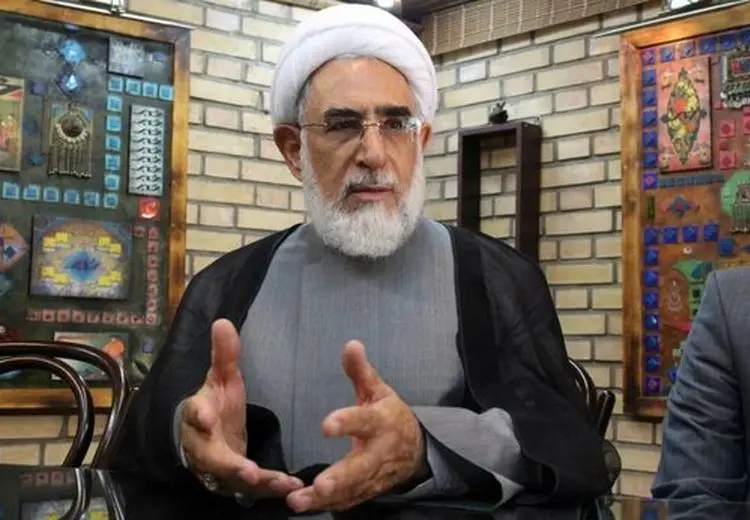 منتجب‌نیا: افراطی‌ها کوتوله‌های سیاسی هستند