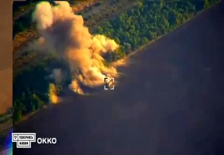  لحظه انهدام سامانه پدافندی پیشرفته روسی توسط توپخانه اوکراین