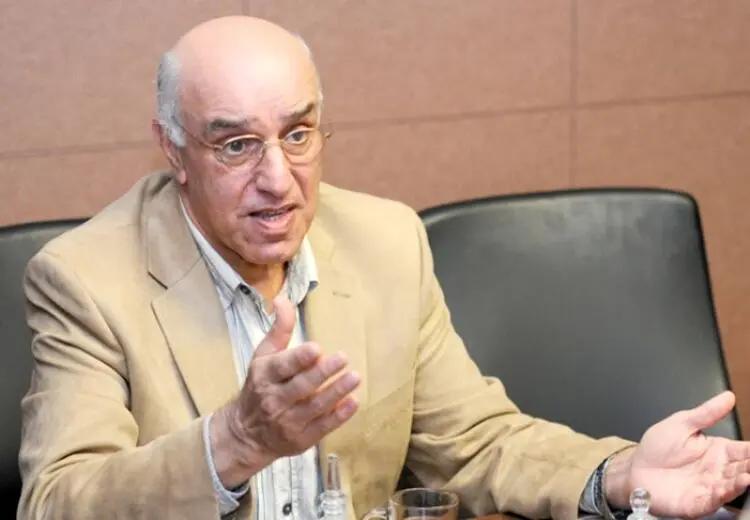 در خاورمیانه چون حساب  کتاب ندارد، 2 ضربدر 2 ، چهار نمی‌شود