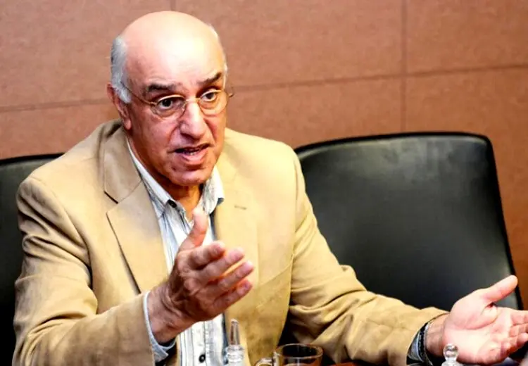 در خاورمیانه چون حساب  کتاب ندارد، 2 ضربدر 2 ، چهار نمی‌شود