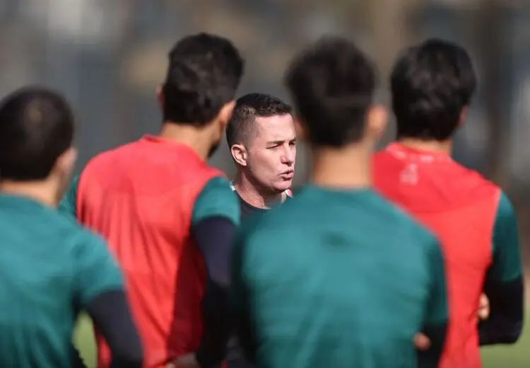 اوسمار ۲ بازیکن پرسپولیس را اخراج کرد!