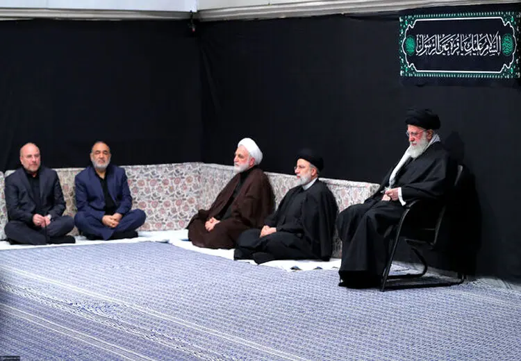 برگزاری دومین شب مراسم عزاداری حضرت زهرا (س) در حسینیه امام خمینی