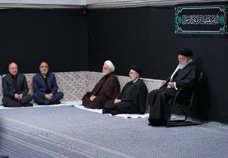 برگزاری دومین شب مراسم عزاداری حضرت زهرا (س) در حسینیه امام خمینی