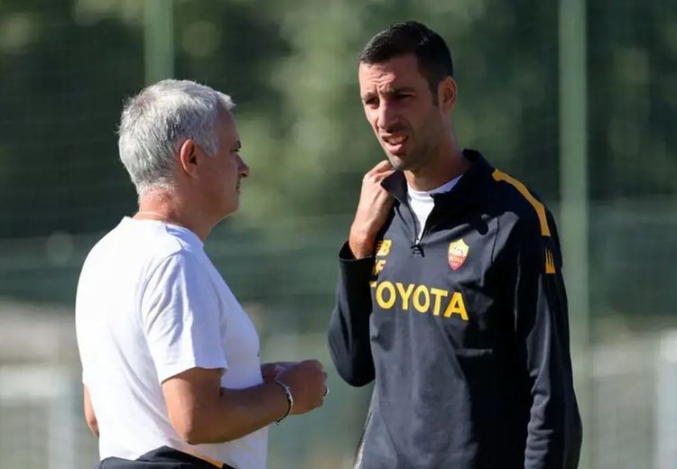 حضور گزینه دستیاری قلعه‌ نویی در ورزشگاه + عکس