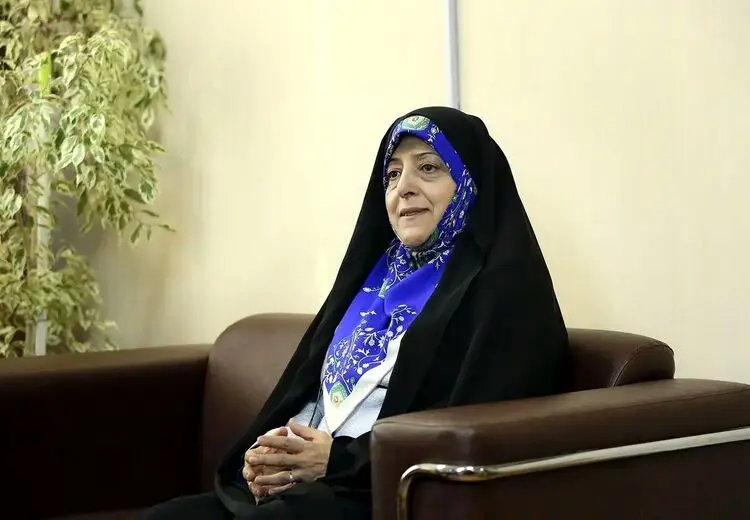 ابتکار: در دولت سیزدهم در بسیاری موارد خانم‌ها را جابه‌جا و عزل کردند