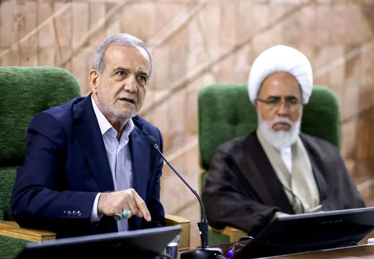 پزشکیان: ترامپ خوابش را ببیند نارسایی‌ها را به رخ ما بکشد