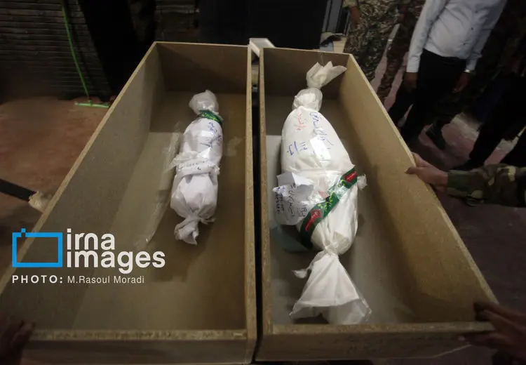 مراسم تشییع پیکر پاک دانش‌آموزان شهید میناب