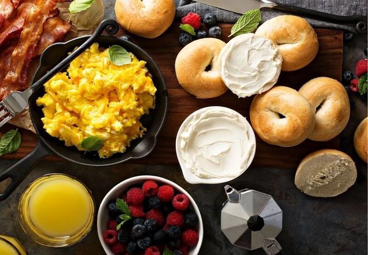 ۵ غذایی که خوردن آن‌ها در صبحانه ممنوع است