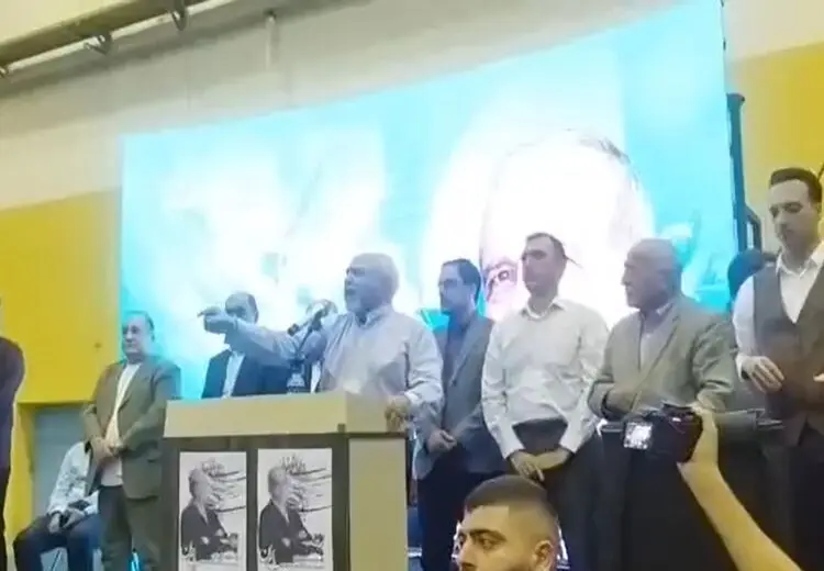 ظریف: نگذارید کسانی که  منافع آن‌ها در خانه نشینی شما است شما را از حضور در پای صندوق رای محروم کنند