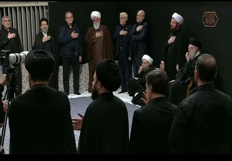 حضور رهبر انقلاب در مراسم شام شهادت حضرت فاطمه (ع)