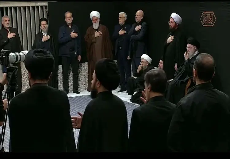 حضور رهبر انقلاب در مراسم شام شهادت حضرت فاطمه (ع)