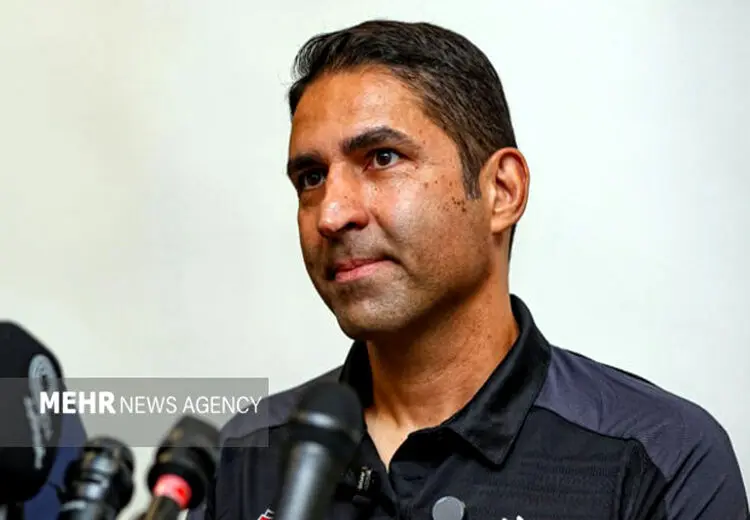 وحید هاشمیان بدون رقیب سرمربی پرسپولیس ماند!