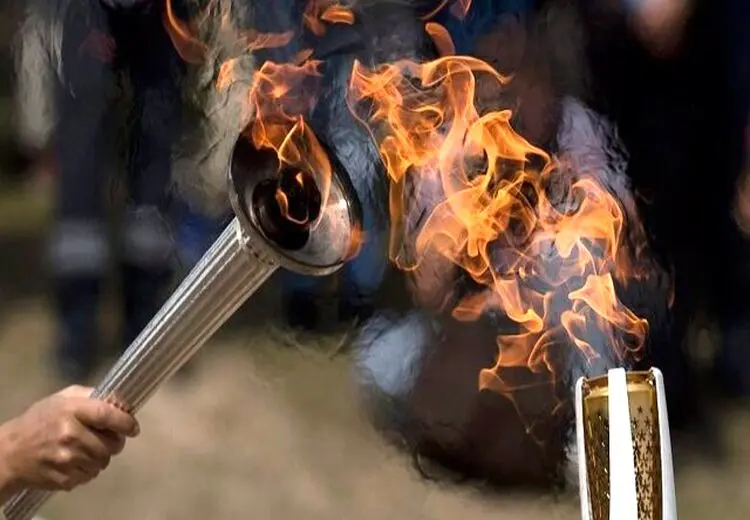مشعل المپیک ۲۰۲۴ پاریس روشن شد