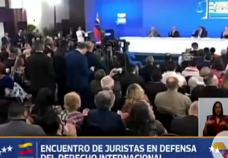 درخواست رییس جمهور ونزوئلا از مردم آمریکا: دست ترامپ را قطع کنید