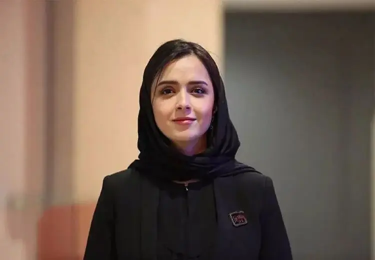 واکنش روزنامه جوان به مستند ترانه علیدوستی: کم سواد است و کم‌ترین پیوند با زندگی مردم را دارد/ مدافعانش نافهم هستند
