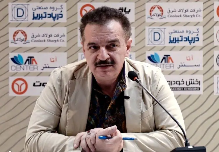 زنوزی: ایستادگی ملت ایران را ستایش میکنم
