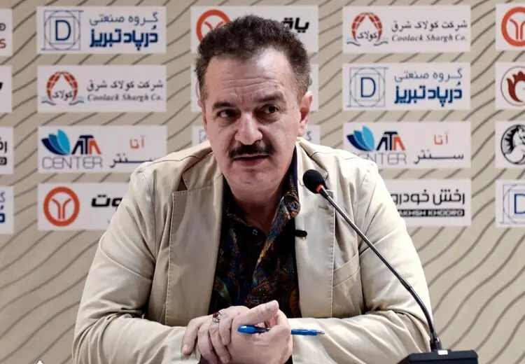 زنوزی AFC را تهدید کرد