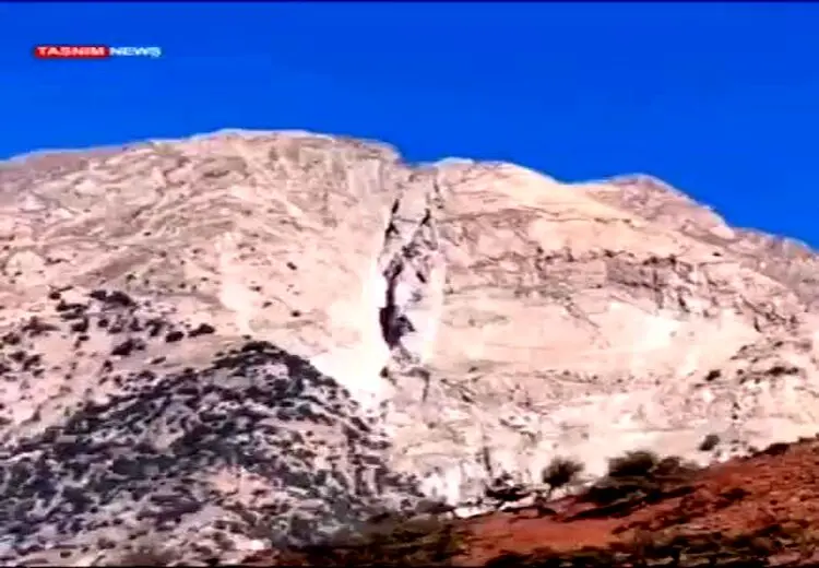 شکاف کوه در اثر زلزله مراکش کوه