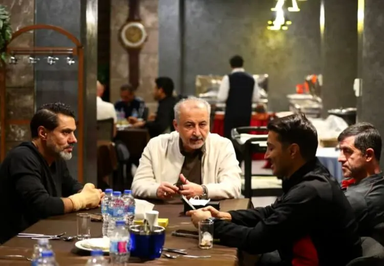 جلسه شبانه درویش با کریم باقری + عکس