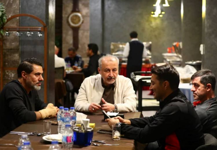 جلسه شبانه درویش با کریم باقری + عکس