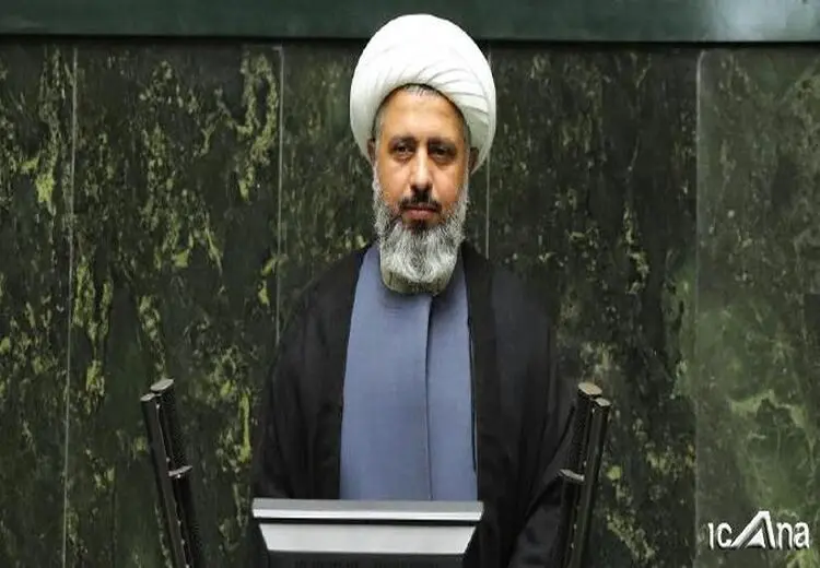آقای رییس جمهور، رییس سازمان بورس را برکنار کنید