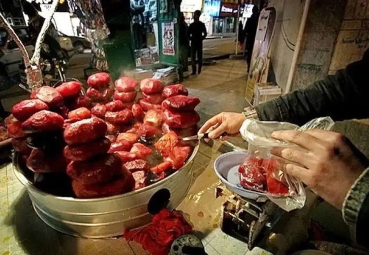 شهرداری تهران: ماجرای تخریب گاری یک لبو فروش توسط مامور شهرداری برای 8 سال قبل بود!