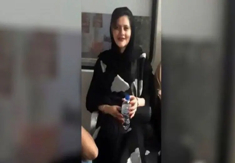 درخواست خانواده مهسا امینی: از هر گونه کنش و واکنش خشونت آمیز پرهیز شود