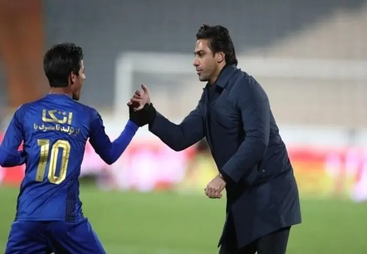 فرهاد مجیدی فوق ستاره استقلال را می‌خواهد