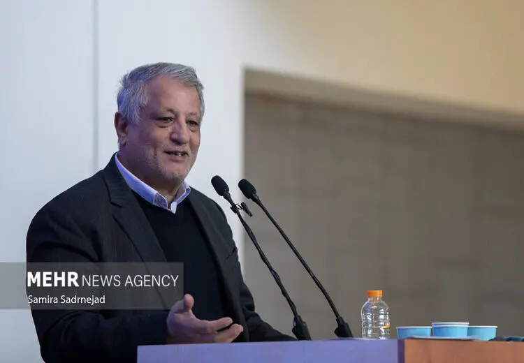 طعنه محسن هاشمی به رحیم صفوی: خودتان بهتر می‌دانید که در استخر هم می‌توان شهید شد