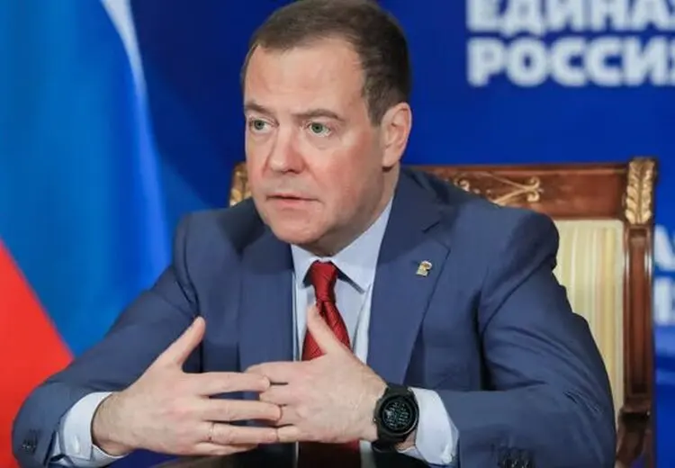 هشدار مدودف درباره تاسیسات پهپادی اروپا