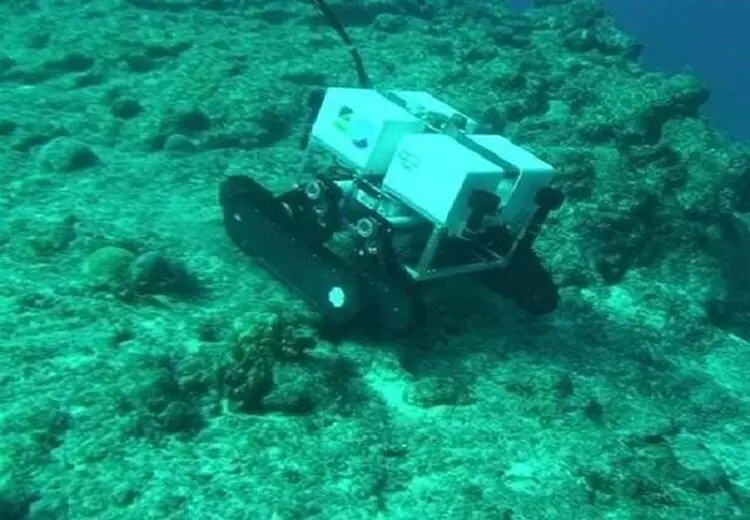 ساخت ربات با توانایی نشستن در کف دریا تا عمق ۲۰۰ متر 