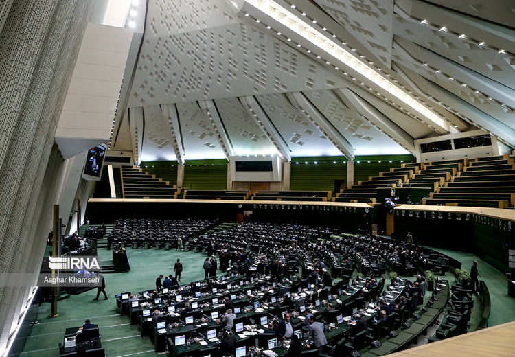 نمایندگان مجلس اصل هشتاد‌وپنج شدنی لایحه حجاب را پس می‌گیرند؟