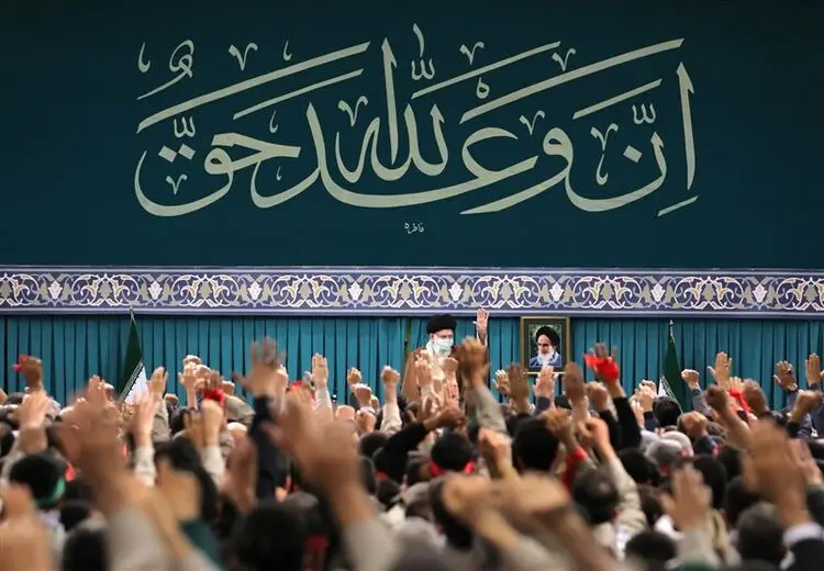 رهبر انقلاب در دیدار بسیجیان: کسانی که مبانی و اصول اسلام و انقلاب و ولایت فقیه راقبول دارند، برادر شمایند/ طوفان‌الاقصی جدول سیاست‌های آمریکا در منطقه را بهم زد