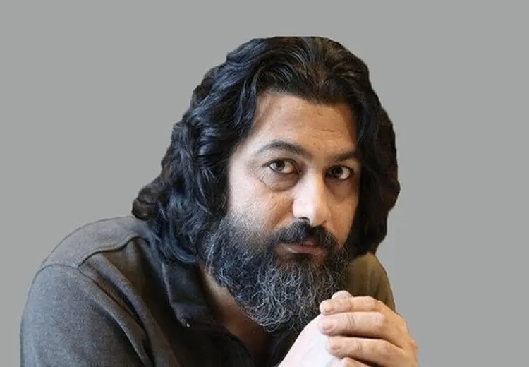 وقتی شریفی زارچی دو هفته‌ای دانشمند می‌شود!