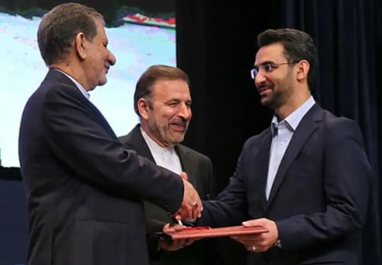 روایت جهانگیری از اقدام قاطع روحانی در رفع فیلترینگ تلگرام/ شکایت دادگاه علیه آذری جهرمی برای فیلتر نکردن اینستاگرام