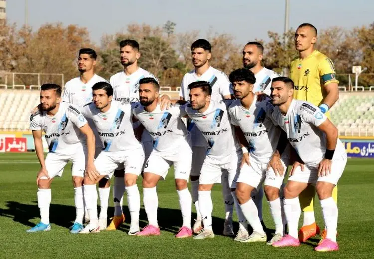  نمایش اتحاد پیکانی‌ها قبل از بازی حساس + عکس