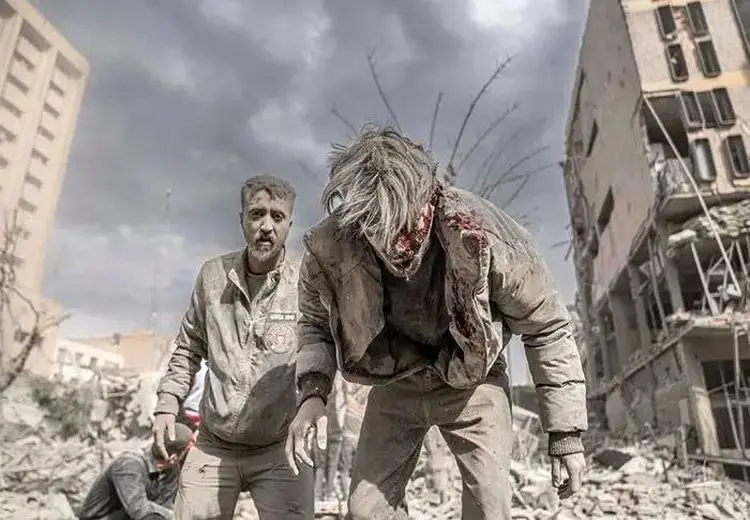  تصاویری دلخراش از حمله دیروز اسرائیل به میدان فردوسی تهران 