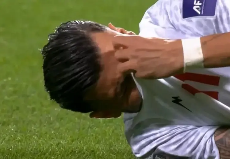 اشک‌های محمد عسکری پس از مصدومیت شدید در بازی مقابل ازبکستان+ عکس