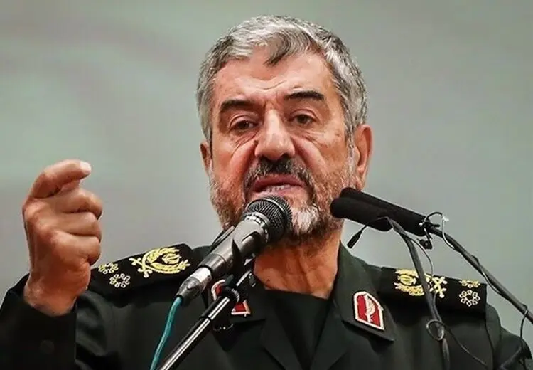 فرمانده پیشین سپاه: ما از سال ۷۰ می‌دانستیم با اسرائیل به جنگ خواهیم رسید/ موشک‌های روس‌ها دقت موشکی ما را ندارند