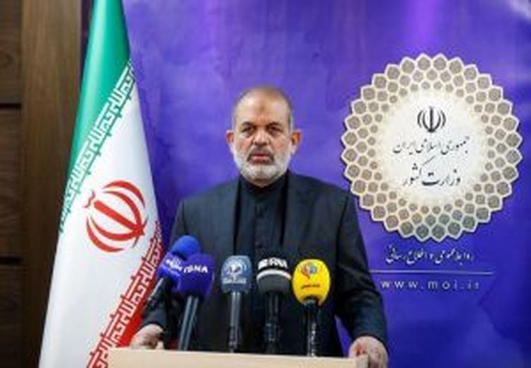 وزیر کشور: حمله ریزپرنده به تاسیسات اصفهان را تایید نمی‌کنیم