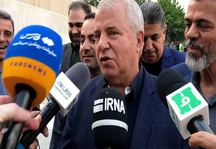 علی پروین مرخص شد