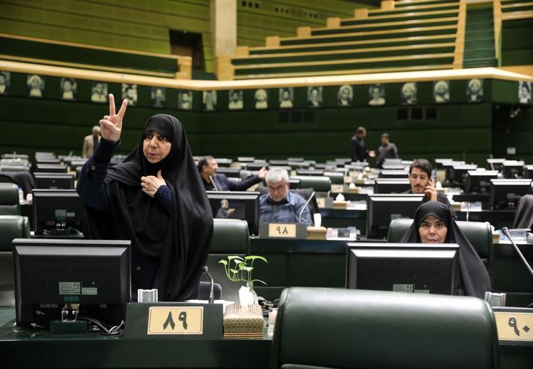 باز هم  سهم ناچیز زنان در کاندیداتوری انتخابات مجلس