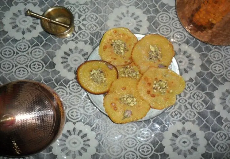 یک شیرینی ۱۰۰ ساله از اردبیل