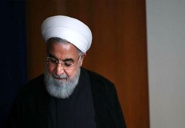 هشدار یک روزنامه به تندروها: نمی‌توانید حسن روحانی را به پارکینگ سیاست هدایت کنید